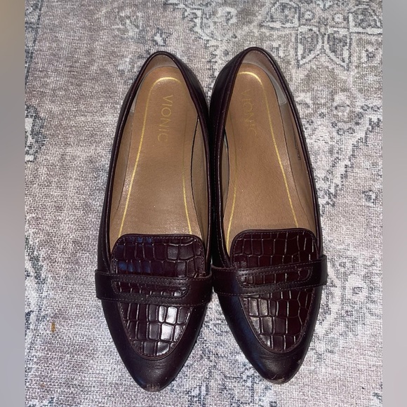 Vionic Shoes - Vionic Loafers size 7.5